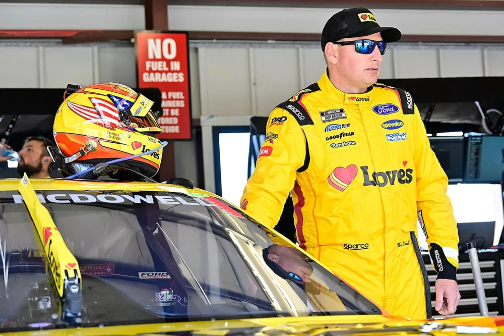 Michael McDowell, Front Row Motorsports, Love's Travel Stops Ford Mustang