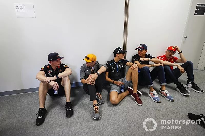 Max Verstappen, Red Bull Racing, Lando Norris, McLaren, George Russell, Williams Racing, Alexander Albon, Toro Rosso, e Charles Leclerc, Ferrari
