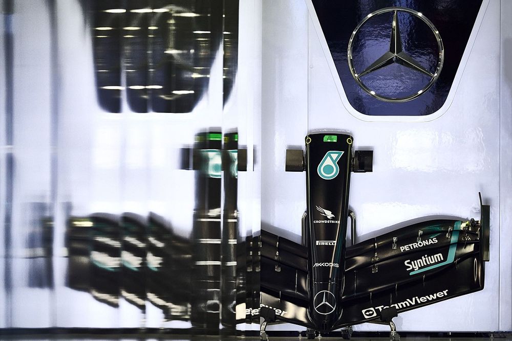 Front wing for the Mercedes F1 W14