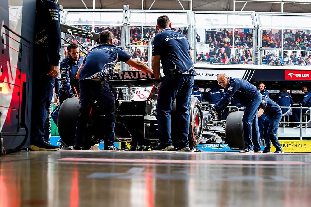 Nyck de Vries, AlphaTauri AT04