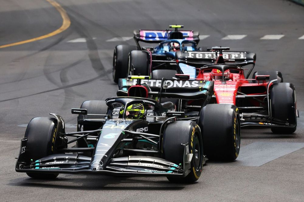 Lewis Hamilton, Mercedes F1 W14, Charles Leclerc, Ferrari SF-23, Pierre Gasly, Alpine A523