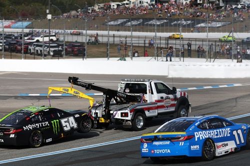 NASCAR Cup: Entenda polêmica batida entre Hamlin e Gibbs e palavra de diretor da equipe