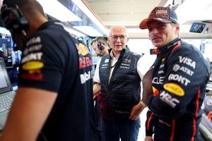 F1: Marko crava permanência de Verstappen na Red Bull em 2026