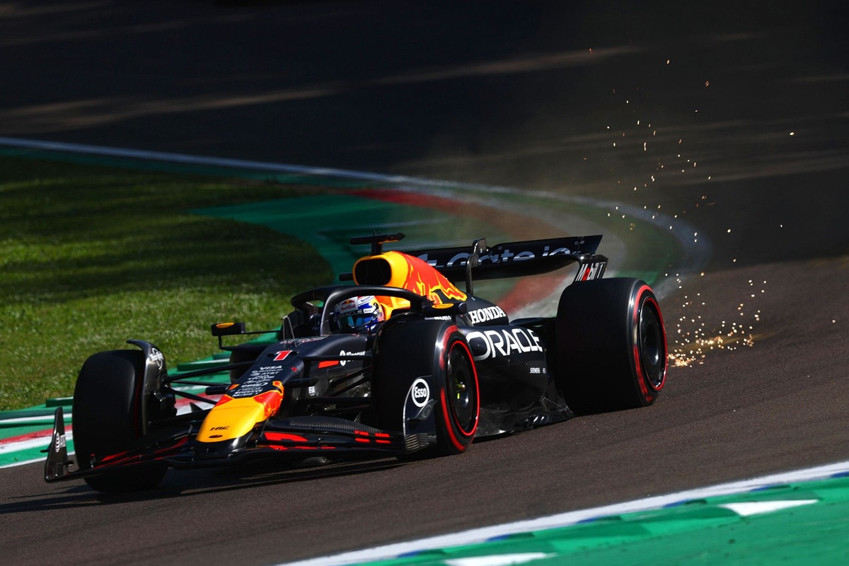 F1 | Verstappen: "Buona giornata, ma la C6 forse è troppo morbida per Imola"