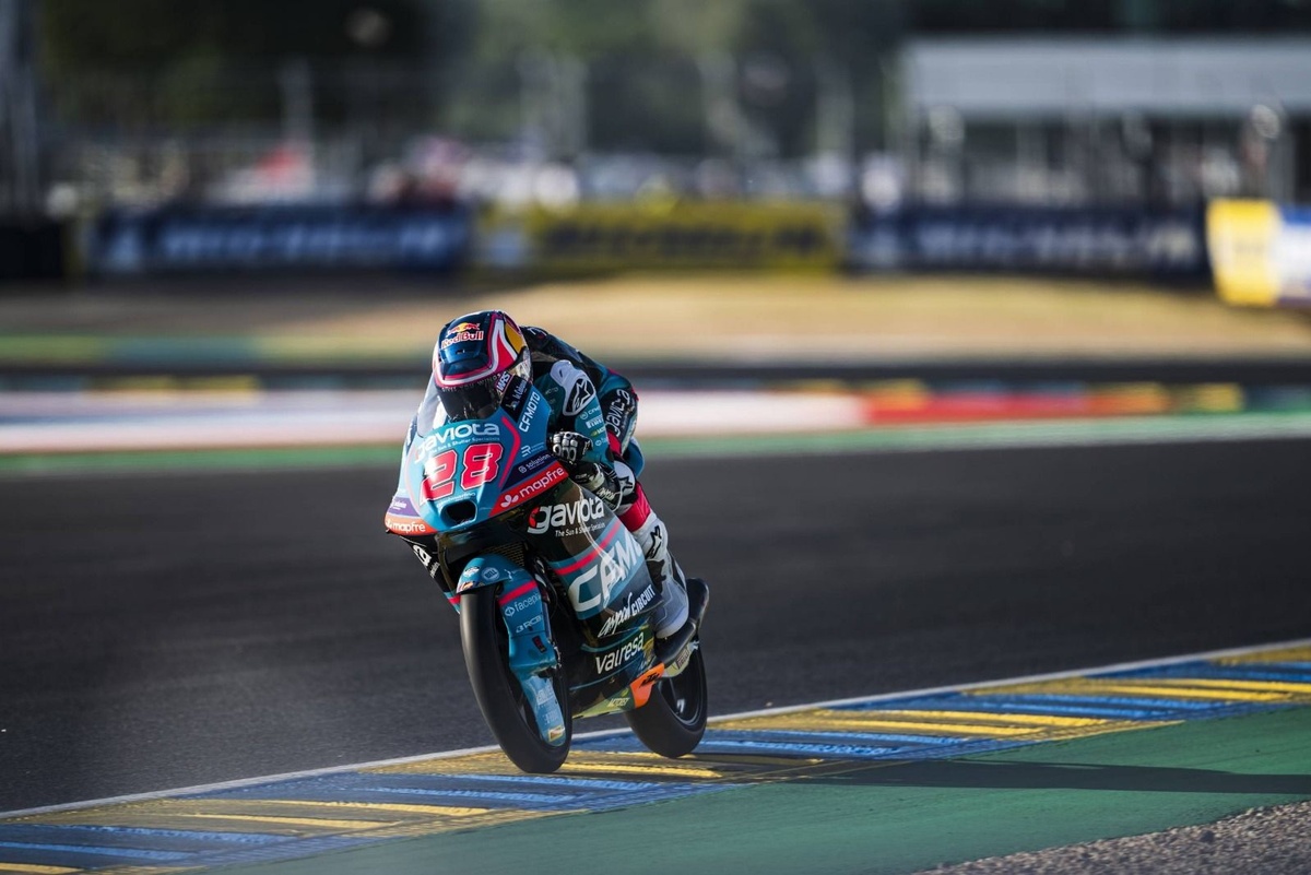Moto3フランス決勝｜絶好調キレス、今季3勝目でタイトル争いさらに優位