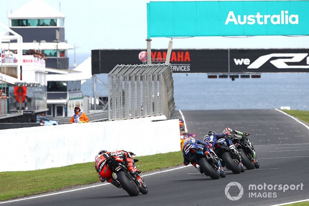 Jonathan Rea, Kawasaki Racing Team lidera la parrilla