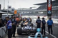 Indy: In&iacute;cio de quali da Indy 500 &eacute; antecipado por causa do mau tempo