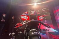 Técnica MotoGP: las primeras novedades que se ven en la Aprilia de 2025