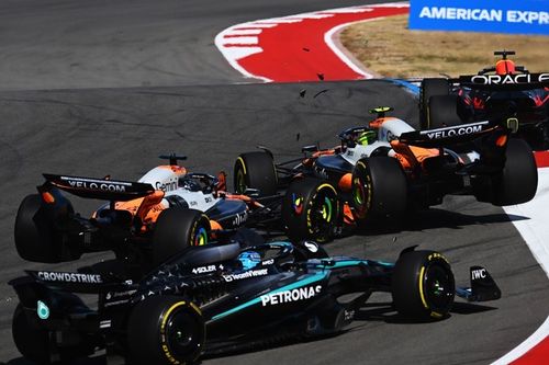 Sprint Race F1 GP Amerika Serikat: Verstappen Menang, Duo McLaren Crash