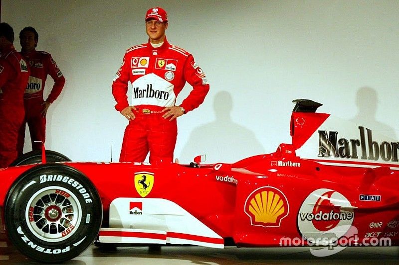 Michael Schumacher con el nuevo Ferrari F2004