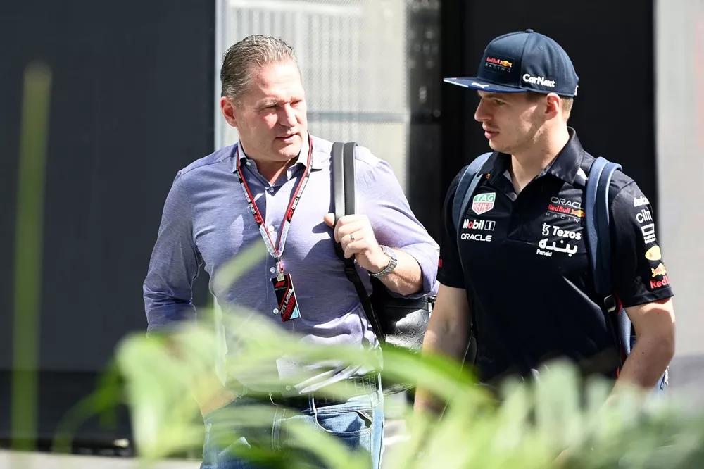 Max Verstappen, Red Bull Racing e suo padre Jos Verstappen 