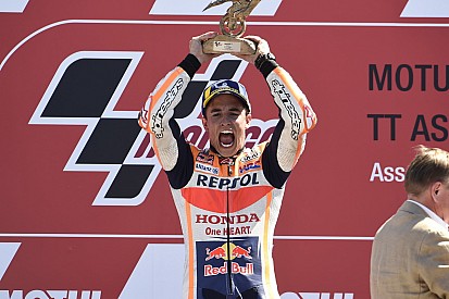 Marquez must "attack", not "relax" with 41-point lead