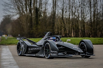 DS, Gen2 Formula E aracı ile ilk sürüşü gerçekleştirdi