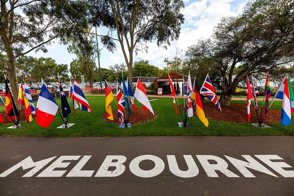 Albert Park vac&iacute;o despu&eacute;s de la decisi&oacute;n de cancelaci&oacute;n del GP de Australia 