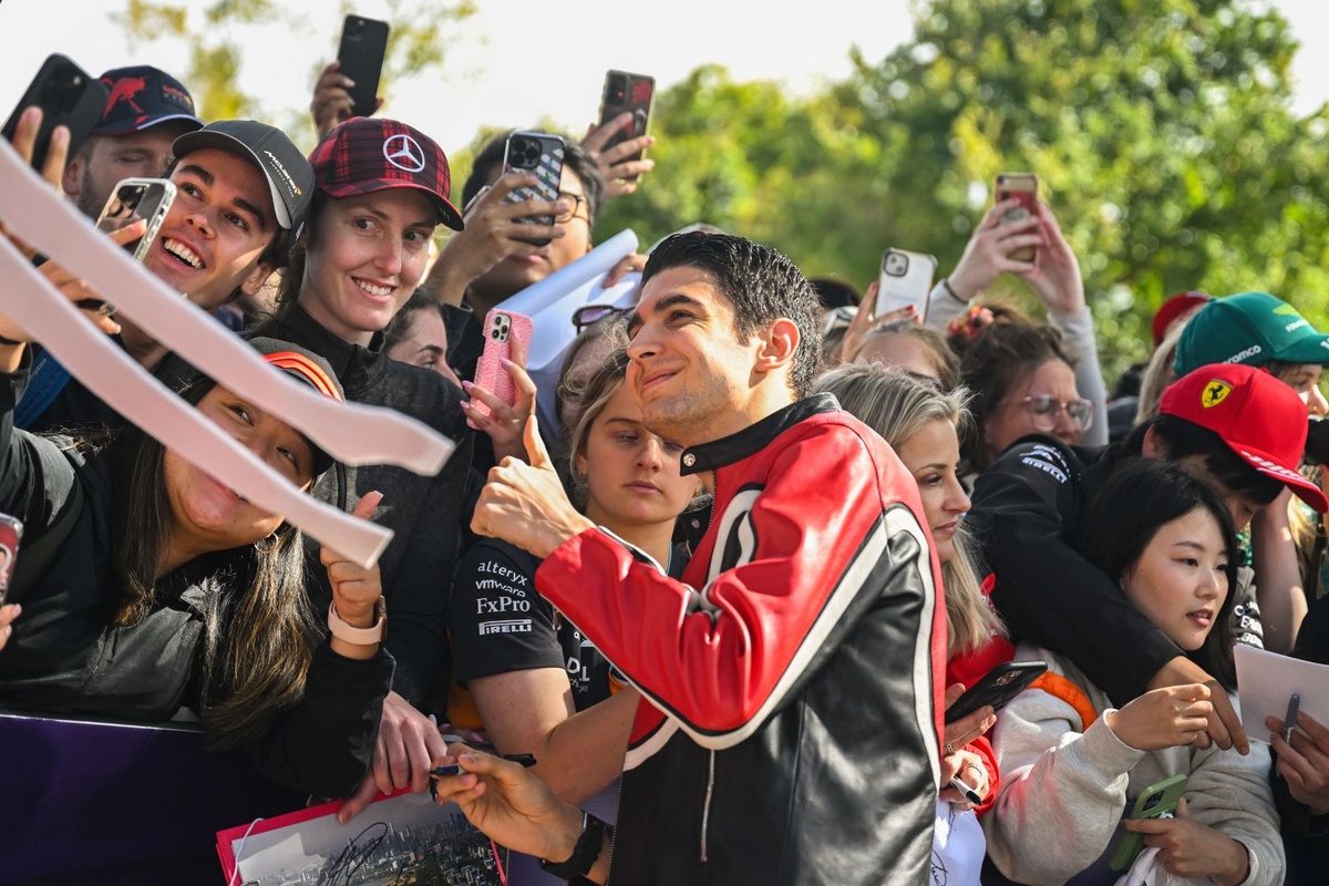 Haters and obsessed fans – how Esteban Ocon deals with them