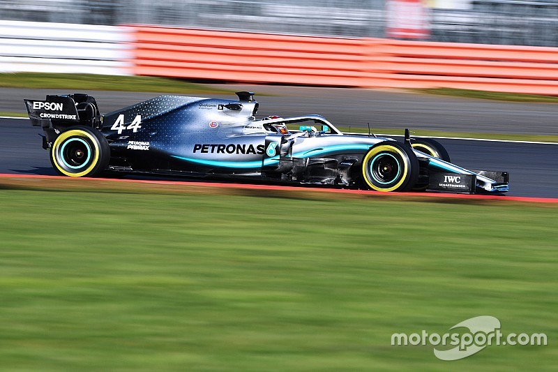 Hamilton: “First date” with new Mercedes W10 “one of the best”