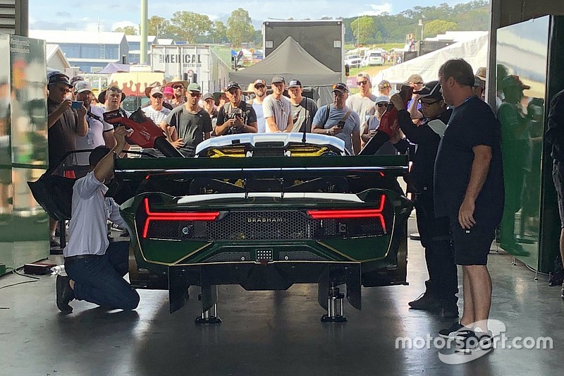 ブラバムの最新スーパーカーBT62、マウント・パノラマのレコード更新