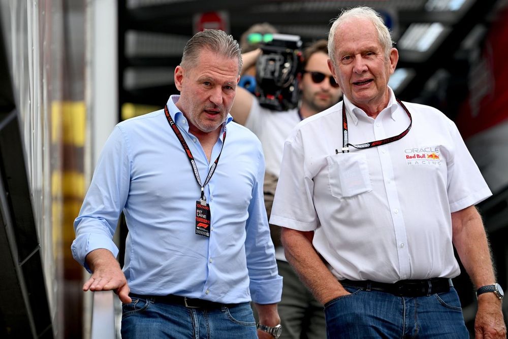Jos Verstappen y Helmut Marko, consultor de Red Bull Racing