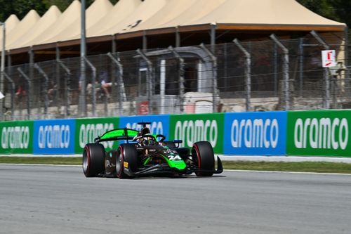 D&uuml;rksen z pierwszym zwyciestwem w F2