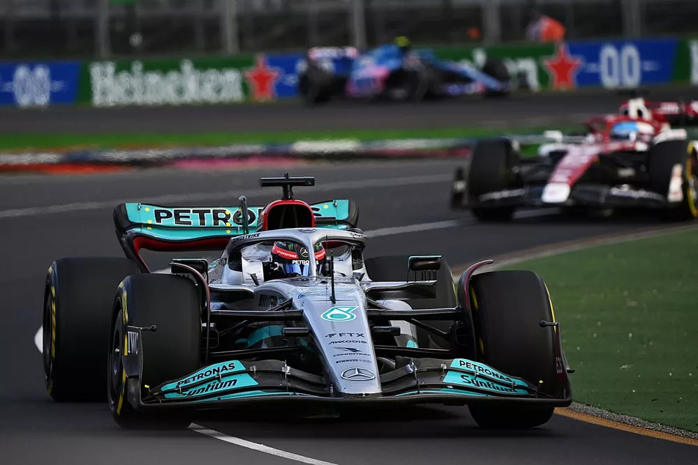 Lewis Hamilton, Mercedes W13, Valtteri Bottas, Alfa Romeo C42
