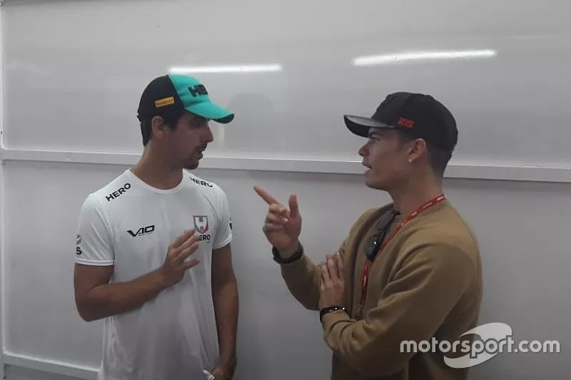Lucas di Grassi e Eric Granado conversam em Interlagos