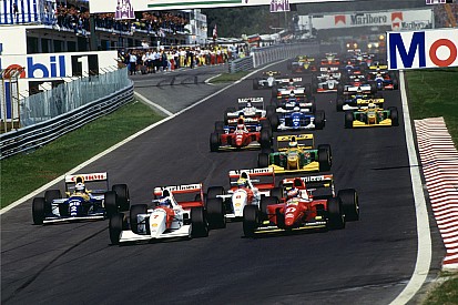 Hakkinen lembra quando "chutou traseiro" de Senna em 1993