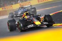 Verstappen critica a dirección de carrera en Bélgica por no dejarlos correr en lluvia
