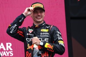 Verstappen no se ve con opciones de t&iacute;tulo, Wolff s&iacute;... y Alonso matiza