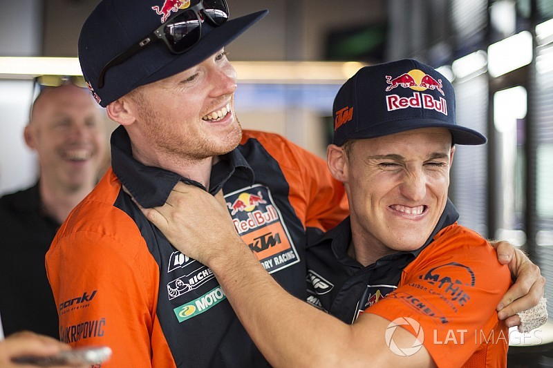 Espargaro sedih akan kehilangan Smith