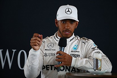 Hamilton wil meer vrijheid voor het gebruik van social media in F1