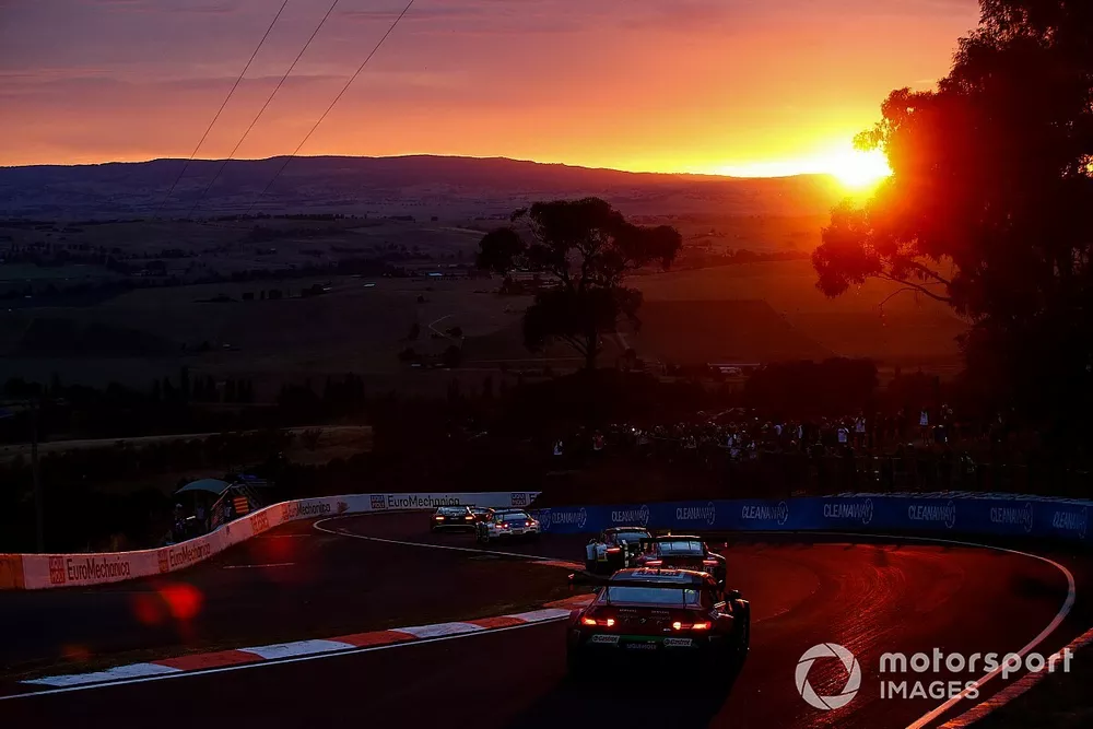 #7 BMW Team SRM, BMW M6 GT3: Tony Longhurst, Mark Skaife, Russell Ingall, Timo Glock