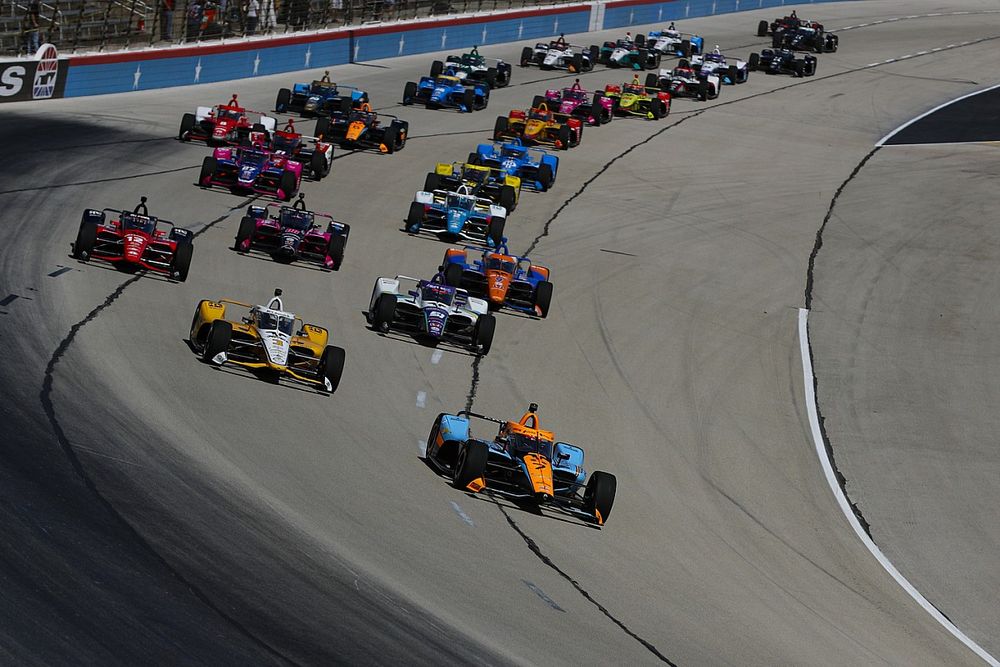 Race Start, Felix Rosenqvist, Arrow McLaren SP Chevrolet, Scott McLaughlin, Team Penske Chevrolet