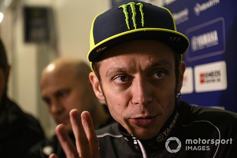 Tertinggal jauh, Rossi harap Vinales benar