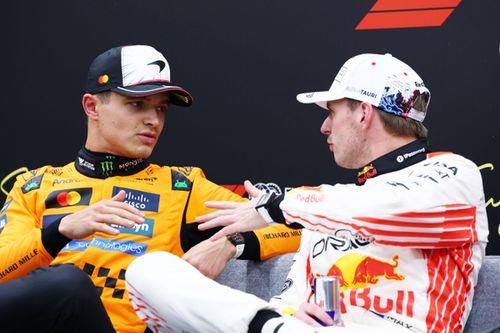 F1 - Norris sobre Verstappen: Não deve mudar o estilo de pilotagem, apesar de 11 pontos na superlicença