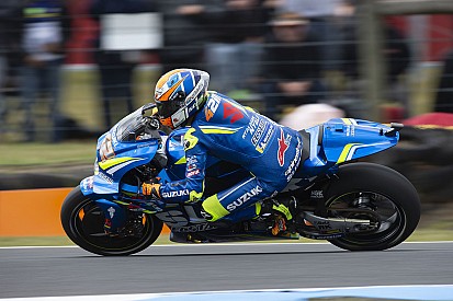 MotoGP, Sepang, Libere 2: Rins porta al top la Suzuki, Lorenzo continua a fare fatica