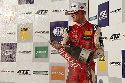 Mick Schumacher "me lembra Michael", diz Berger
