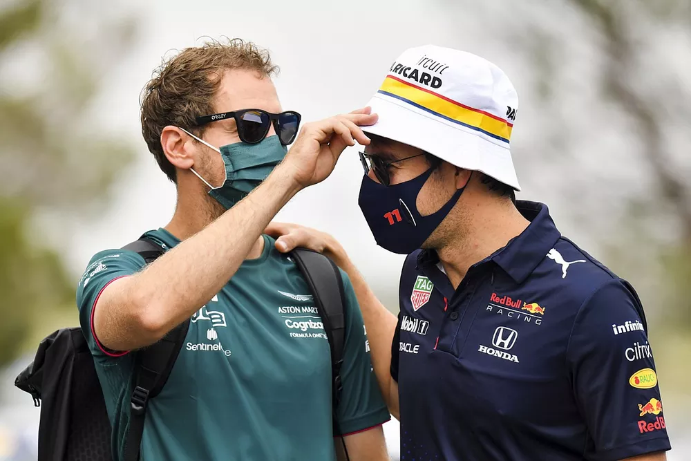 Sebastian Vettel, Aston Martin et Sergio Perez, Red Bull Racing