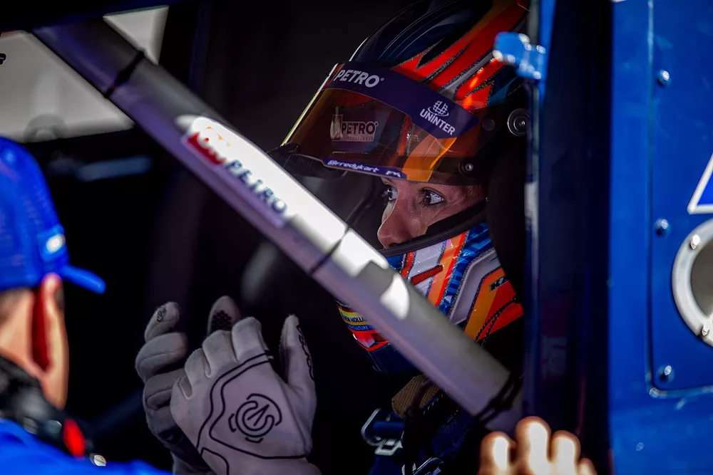 A curitibana Kak&aacute; Magno &eacute; uma das caras novas da Stock Series em 2023
