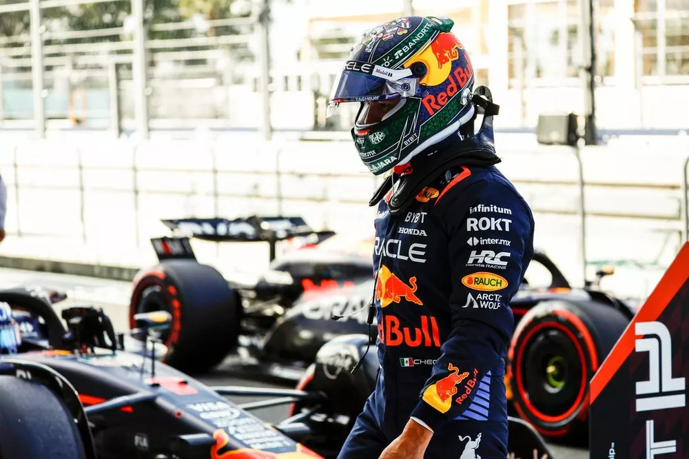 Sergio P&eacute;rez, Red Bull Racing, en Parc Ferme tras la clasificaci&oacute;n Sprint 
