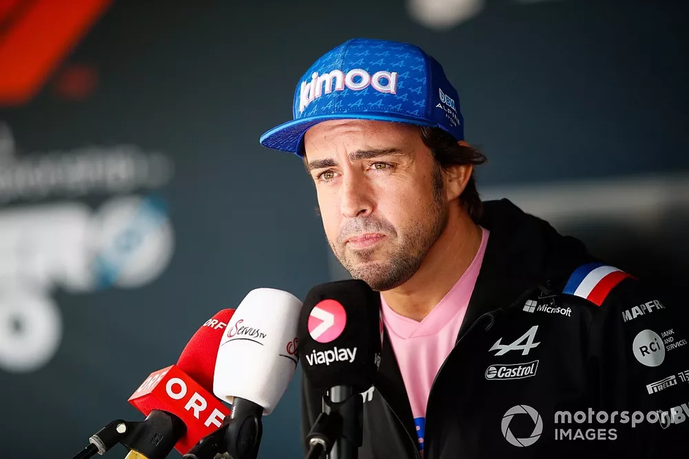 Fernando Alonso, Alpine F1 Team, speaks to the media