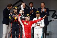 Vettel: "Habría sido peor para nosotros si Ricciardo no hubiese tenido problemas"