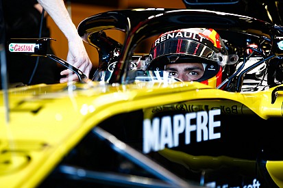 Sainz says being on football-style loan feels "strange"