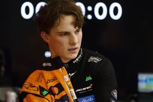 Grosjean sorprendido por la ca&iacute;da de Piastri: &ldquo;Como si su primo estuviera al volante&rdquo;