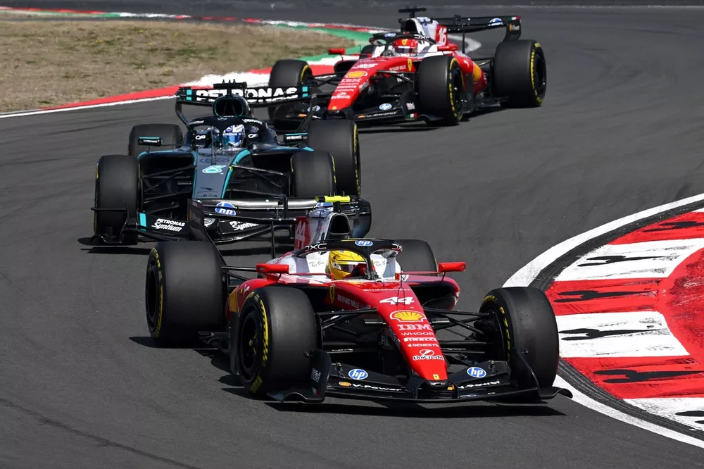 Charles Leclerc, Ferrari, Lewis Hamilton, Ferrari, George Russell, Mercedes