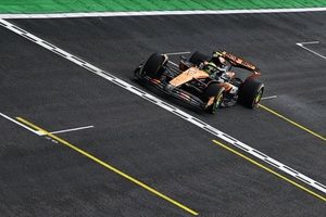 F1: Bortoleto bate forte na última volta da sprint de São Paulo; Norris vence