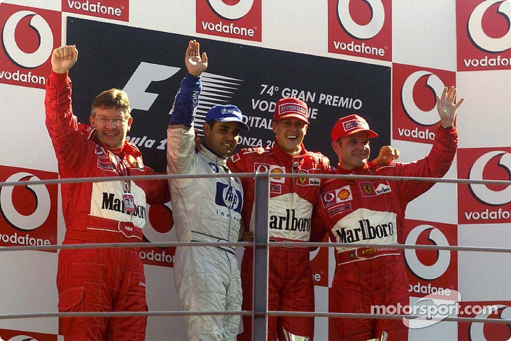 Podio: ganador de la carrera Michael Schumacher, segundo lugar  Juan Pablo Montoya y tercer lugar Ru