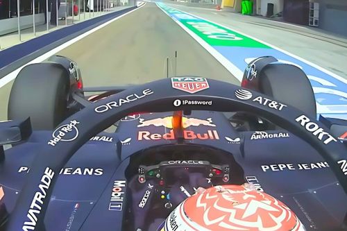 Qu&eacute; hab&iacute;a detr&aacute;s de la se&ntilde;al con el dedo medio de Verstappen en Bahr&eacute;in