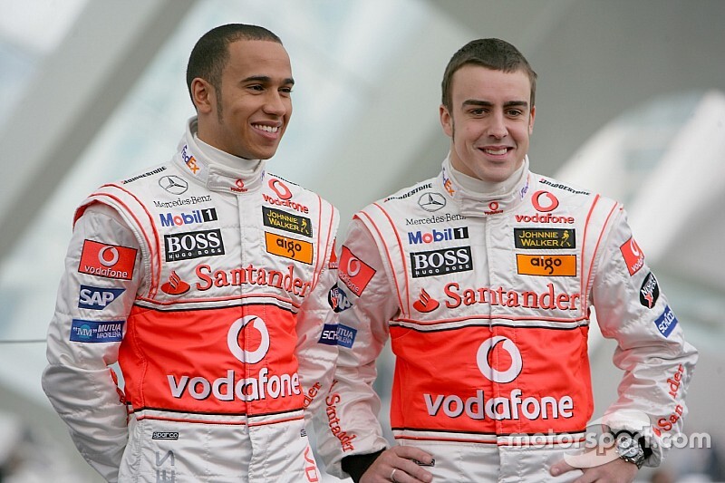 Alonso próbálta megzsarolni a McLarent 2007-ben, hogy szabotálják Hamilton versenyét