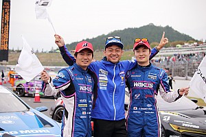 スーパーGT】ついに悲願達成、WAKO'S LC500の脇阪寿一監督「“よくやっ