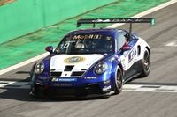 Porsche: Vivacqua converte pole em vitória após corrida 1 caótica da Carrera Cup em Interlagos